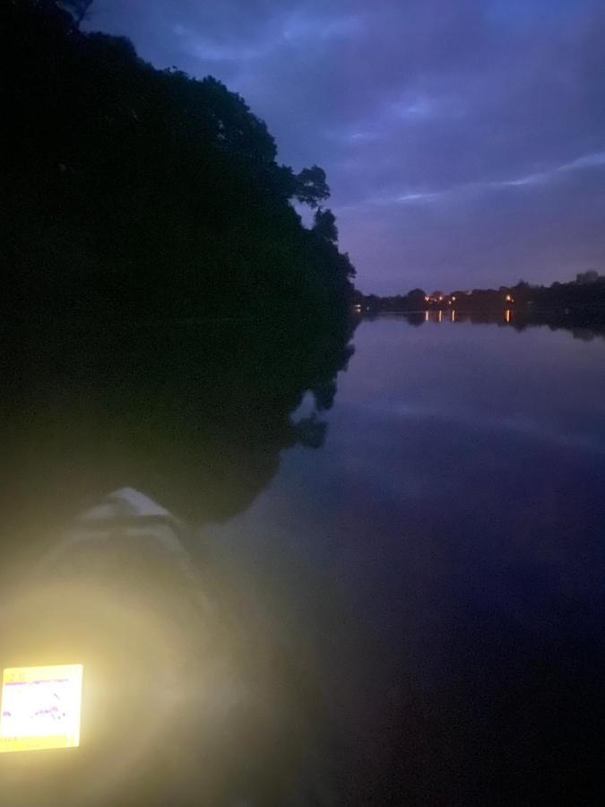 Zouw Hausboat Zakotven -Pouze Ubytovani Roudnice nad Labem Esterno foto