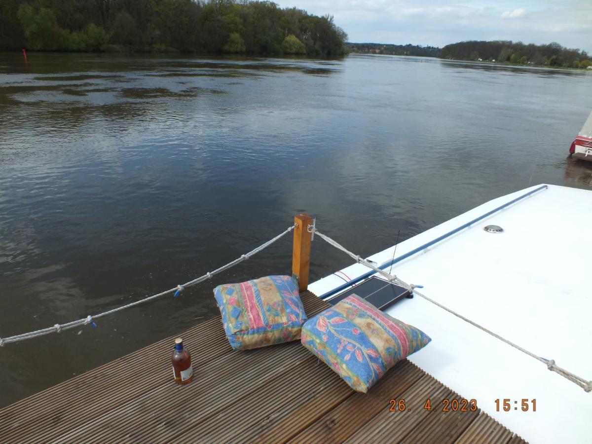 Zouw Hausboat Zakotven -Pouze Ubytovani Roudnice nad Labem Esterno foto