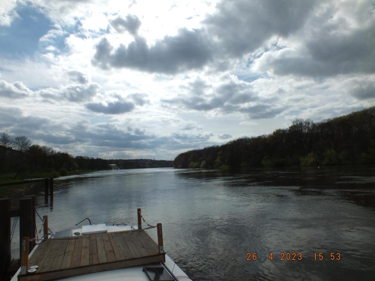 Zouw Hausboat Zakotven -Pouze Ubytovani Roudnice nad Labem Esterno foto