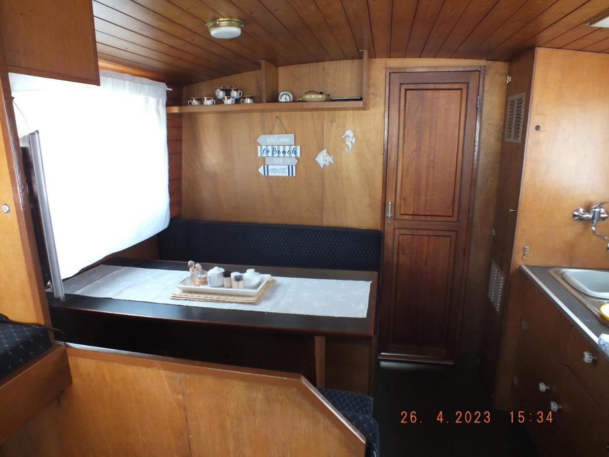 Zouw Hausboat Zakotven -Pouze Ubytovani Roudnice nad Labem Esterno foto