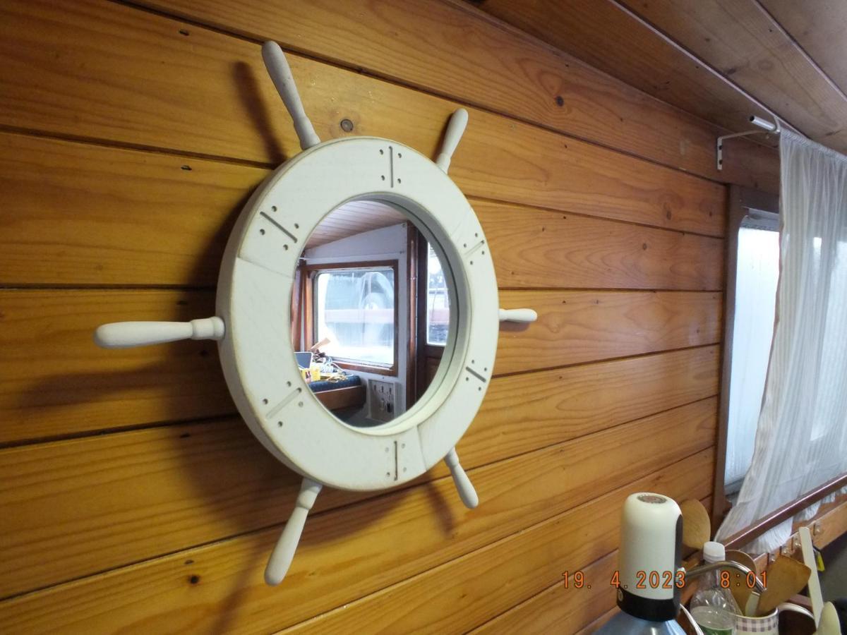 Zouw Hausboat Zakotven -Pouze Ubytovani Roudnice nad Labem Esterno foto