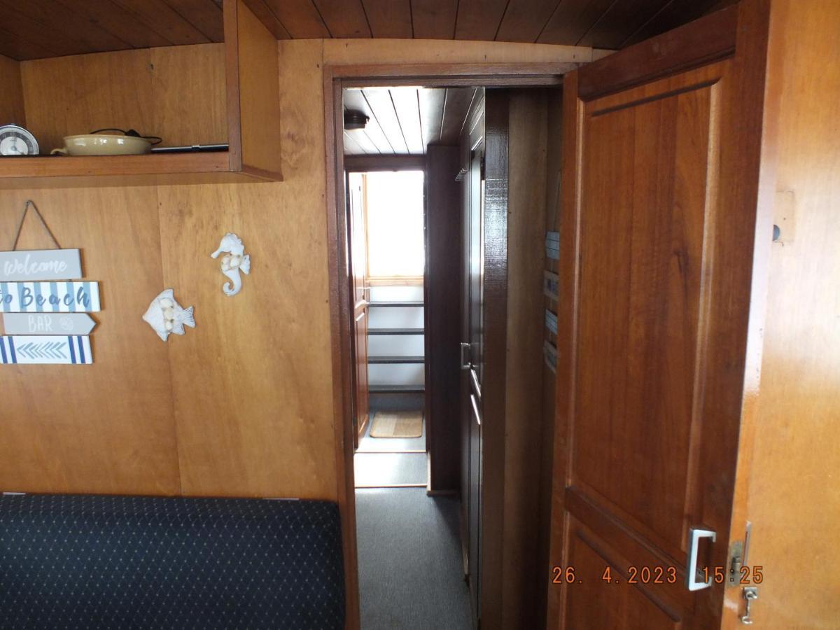 Zouw Hausboat Zakotven -Pouze Ubytovani Roudnice nad Labem Esterno foto