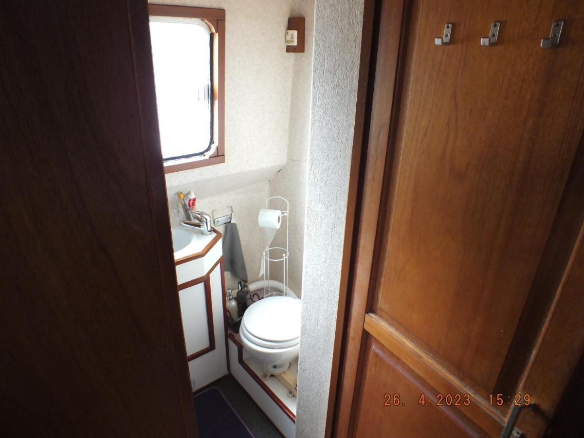 Zouw Hausboat Zakotven -Pouze Ubytovani Roudnice nad Labem Esterno foto
